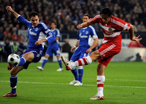 据一定优势 据一定优势